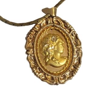 ZOU cameo necklace gold tone chain and pendant signed zou victorian oval detail